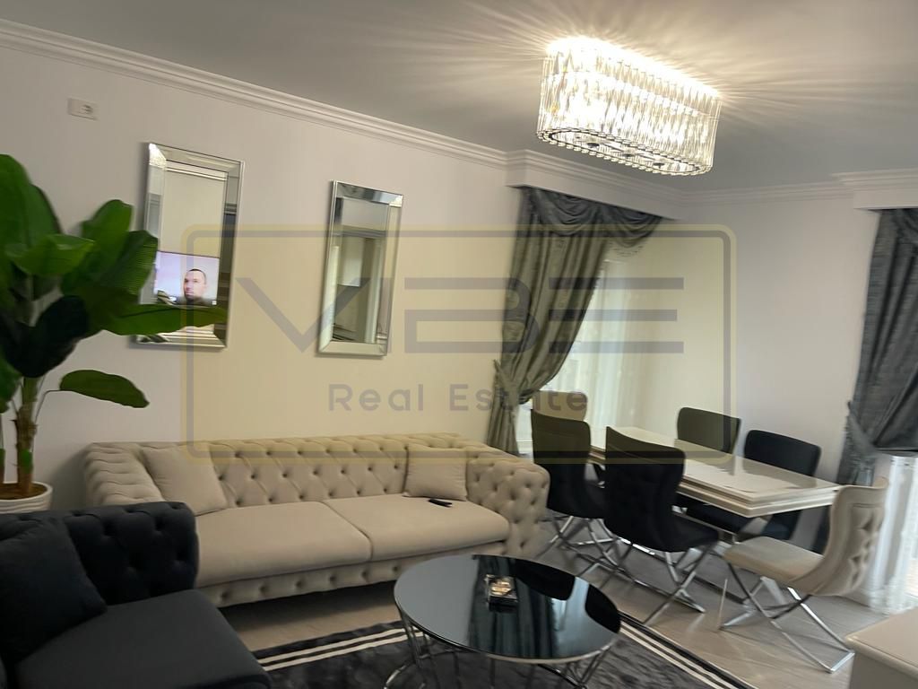 Rediu- Valea Lupuluin- Vila moderna- 4 camere - Poză 1