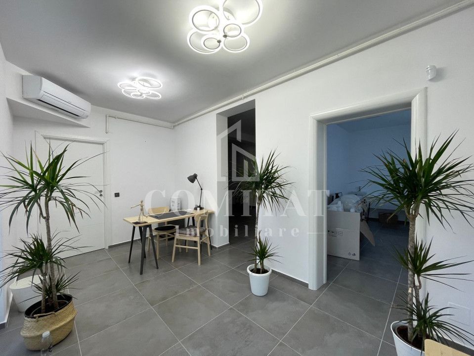 Clădire cu parcări ultracentral Cluj ideală clinică sau sediu - Poză 6