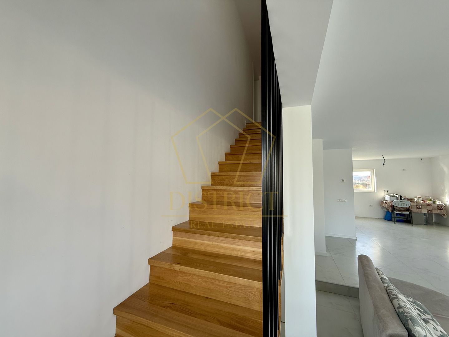 Vila cu 6 camere eficienta energetic 265 mp utili | Sacalaz | E-V - Poză 6