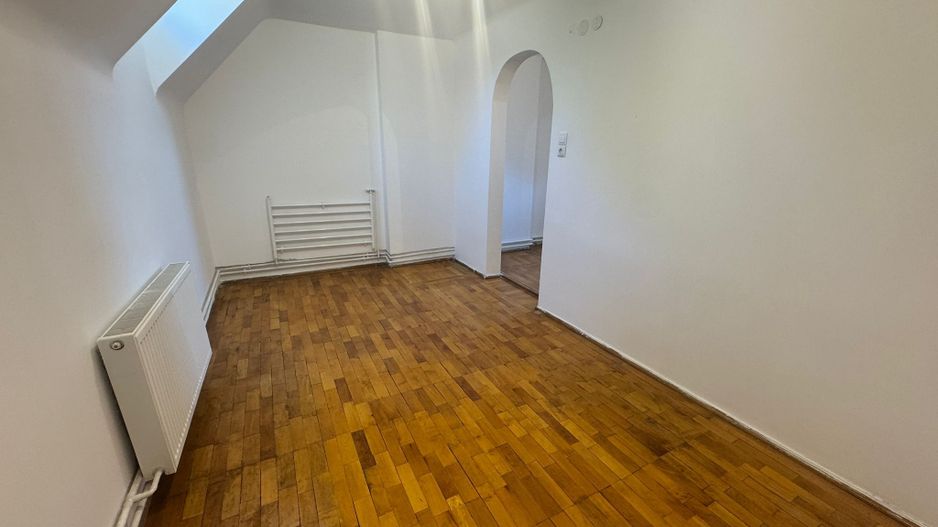 Apartament 3 Camere Nemobilat Pretabil Birou - Poză 2