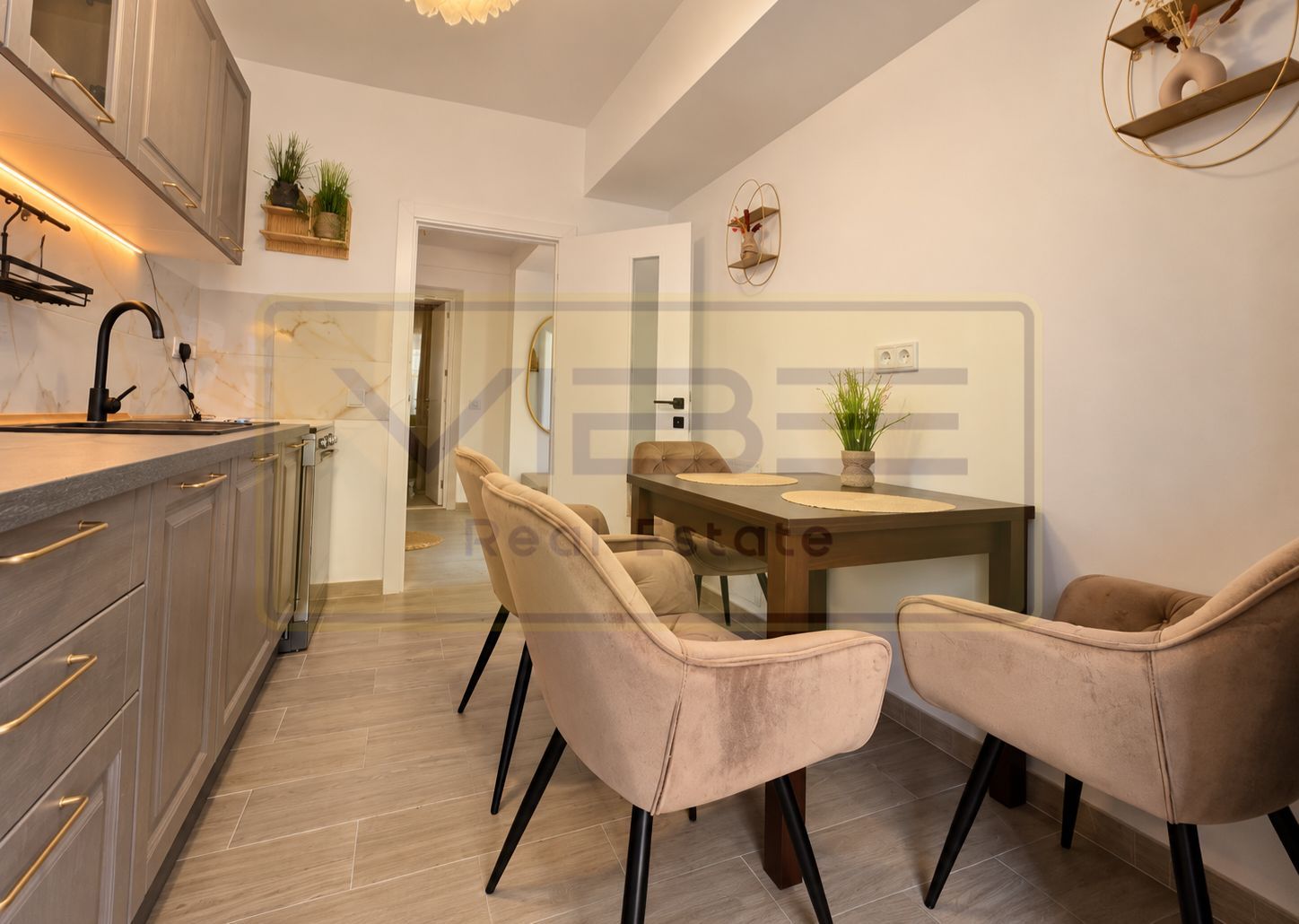 Copou- 3 camere 2 bai- decomandat- modern- parcare subterana - Poză 8