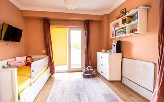 Casa tip duplex de vanzare pe strada Podisului, zona Platoul Insorit, Iasi - Poză 4