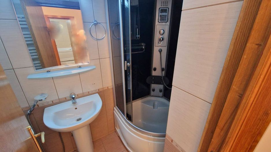 Apartament de inchiriat pe Faleza Dunarii - 3 camere, 105 mp, parter - Poză 5