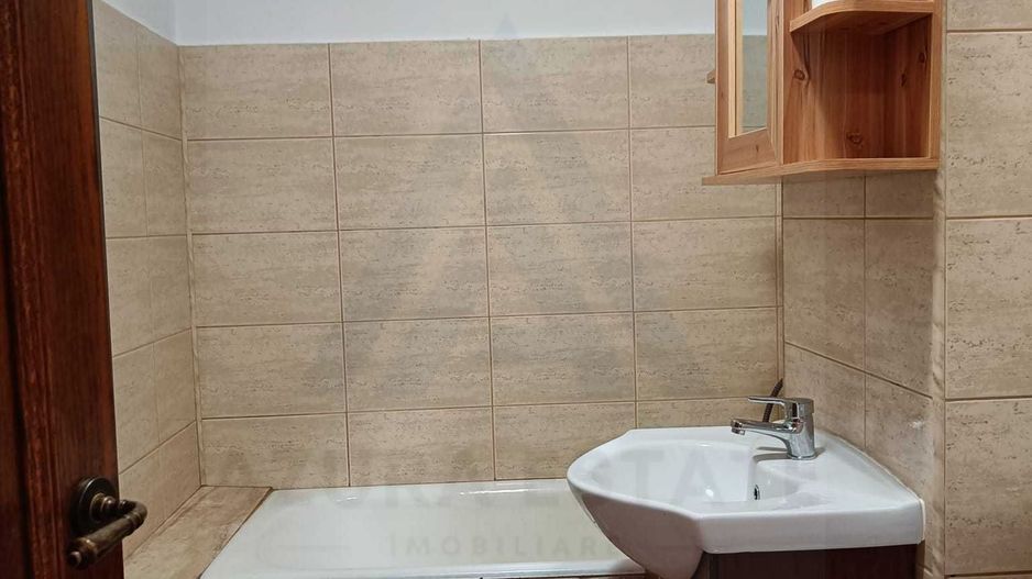 Apartament 2 camere decomandat 52 mp utili și balcon 5 mp în Cisnădie - Poză 8