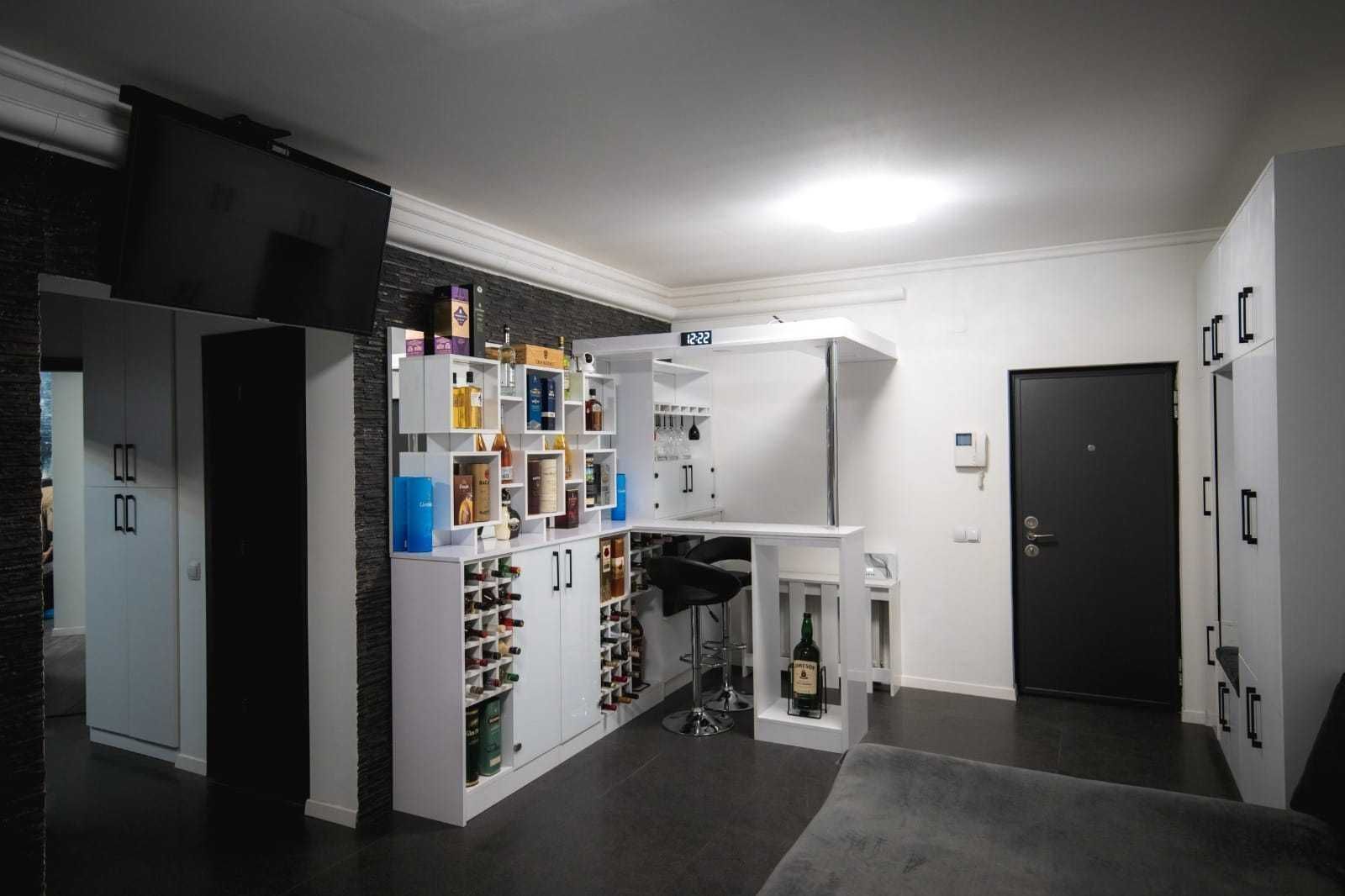Apartament 3 camere, Decomandat, et.2- langa parcul Copou - Poză 3