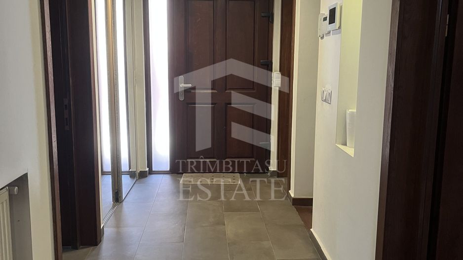 ANDRONACHE | Vila 4 Camere | Garaj  | Curte Verde | Ciubar & BBQ - Poză 25