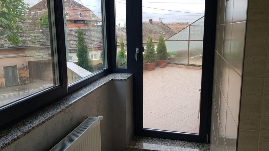 Apartament decomandat - 2 camere - Zona Dorobantilor - Poză 7