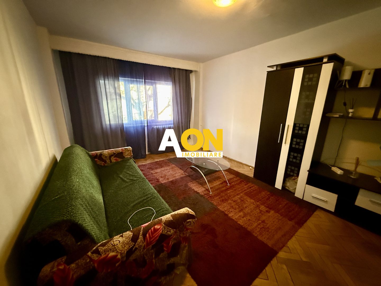 De vanzare apartament 3 camere, etaj 1, Cetate - Poză 1