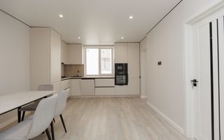 Vânzare, apartament, 2 camere, str. Regele Carol, Durlești - Poză 4
