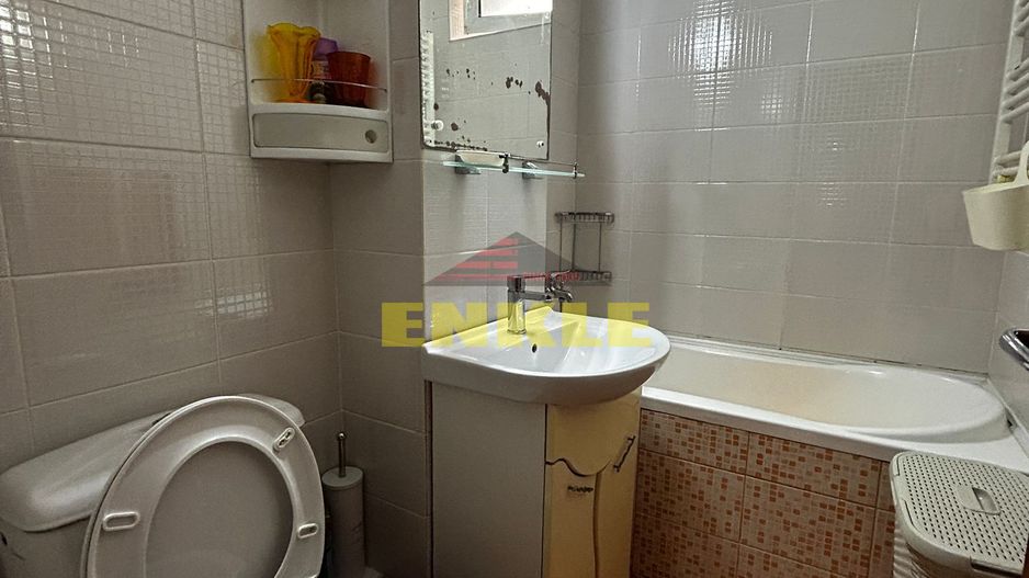 De inchiriat apartament cu 3 camere, zona Bulevard - Poză 10