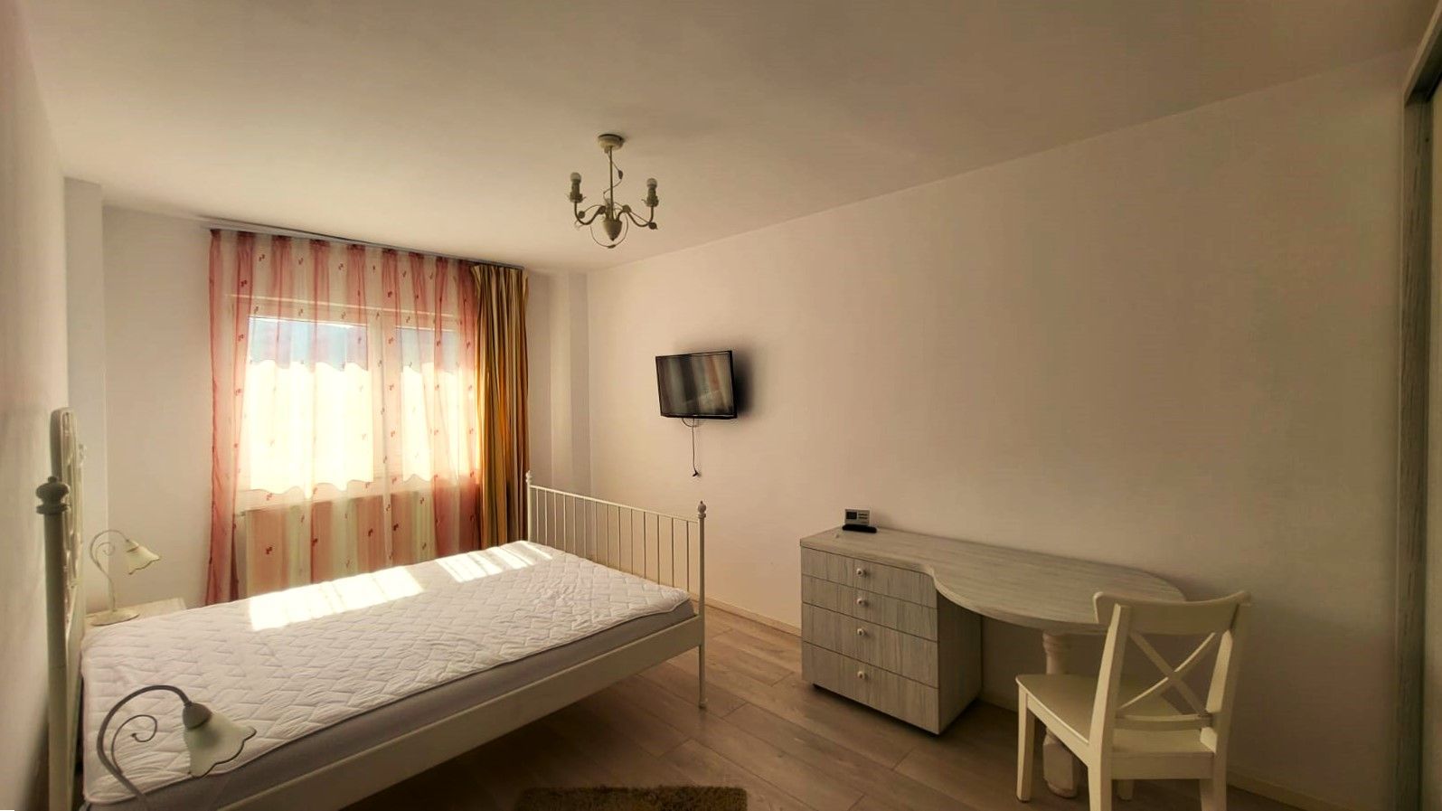 Exclusivitate - Zona Carpatilor, apartament decomandat, insorit, loc de parcare - Poză 17