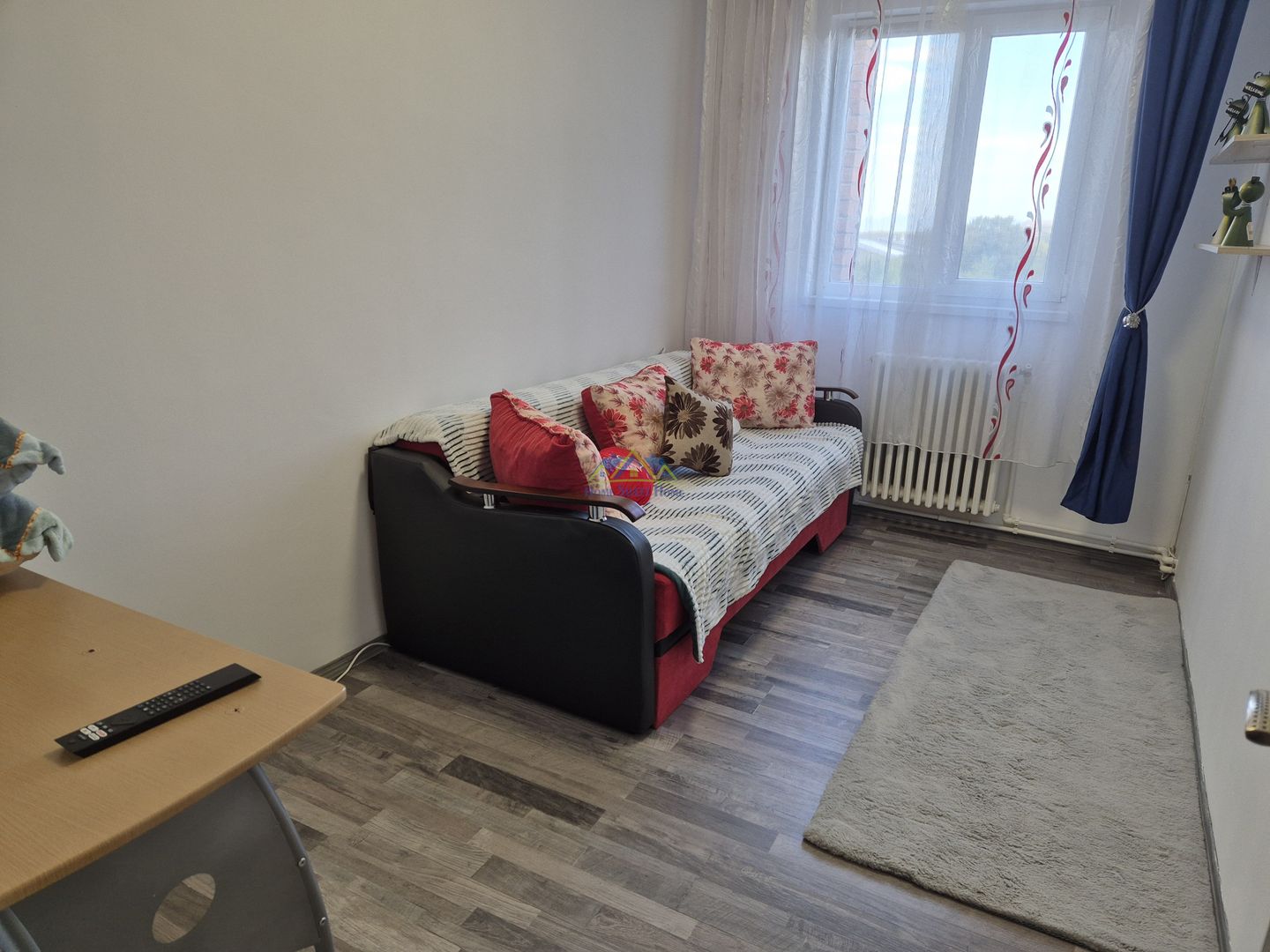 Vand apartament 3 cam. 45mp, Delavrancea(M6), et. 4 acoperit, renovat! - Poză 3