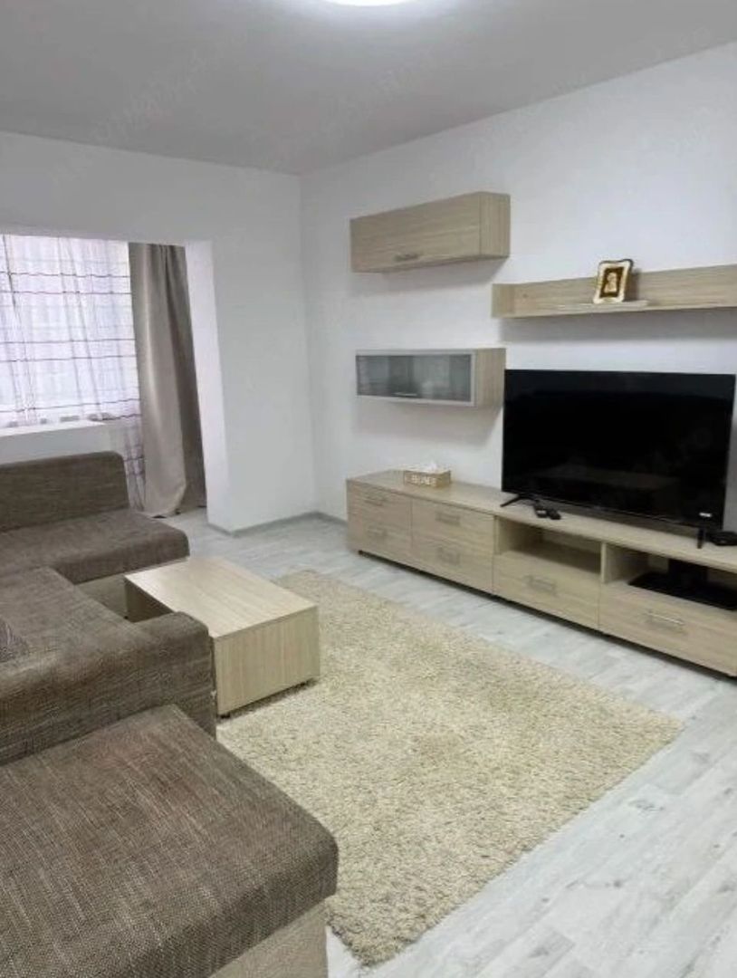 Lipovei | 4 Camere | Etaj Intermediar | Centrala Proprie. - Poză 1