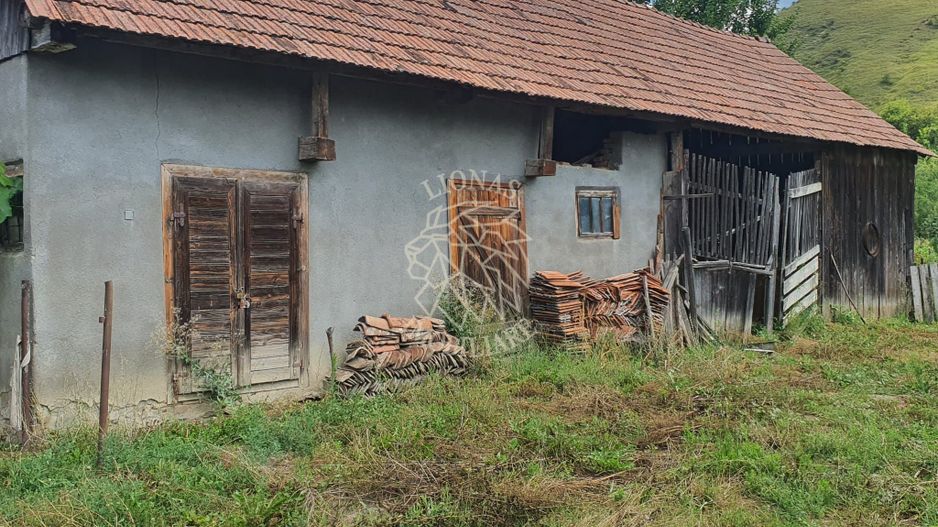 Casa 3 camere 126 mp-teren 4000 mp-Loc. Matei, Zona Centru - Poză 5