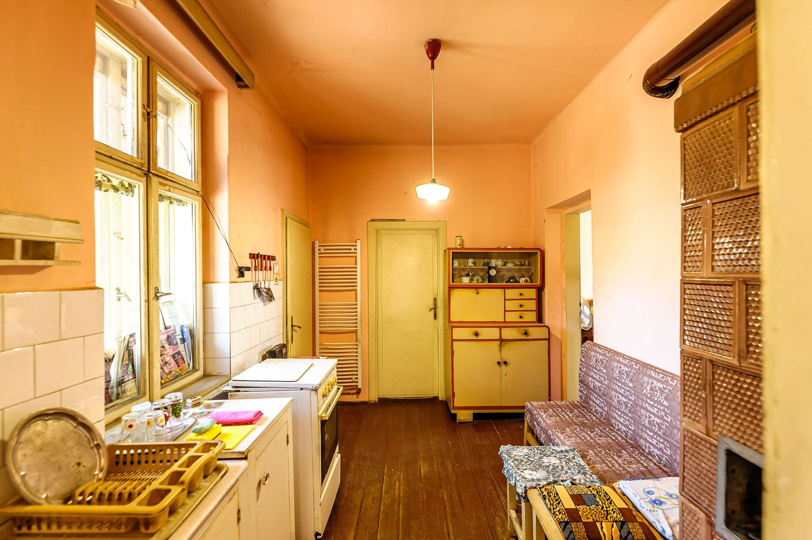 Casă veche cu teren generos într-o locație deosebită - oportunitate - Poză 6