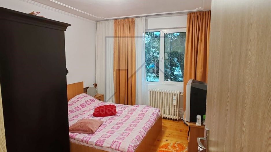 Vanzare apartament 4 camere - Rahova - str. Soldat Croitoru - Poză 12