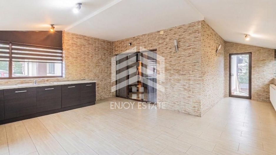 Apartament 4 camere si Curte Proprie | Parcare Inclusă - Poză 11