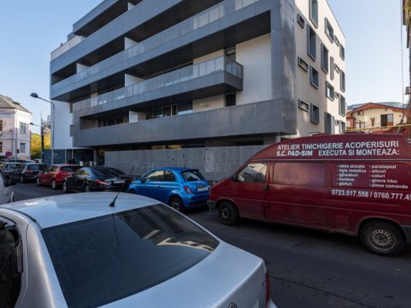 Studio in Vernescu Residence, nou, mobilat si utilat, parcare subterana - Poză 12