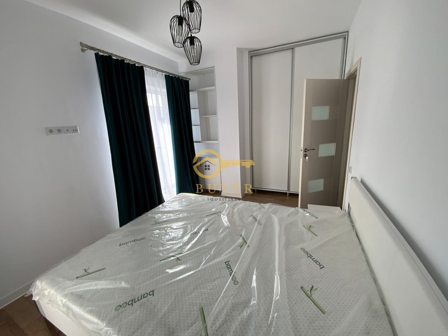 Ap nou cu 2 camere- Etaj 2, lift, boxa si loc de parcare - Poză 9