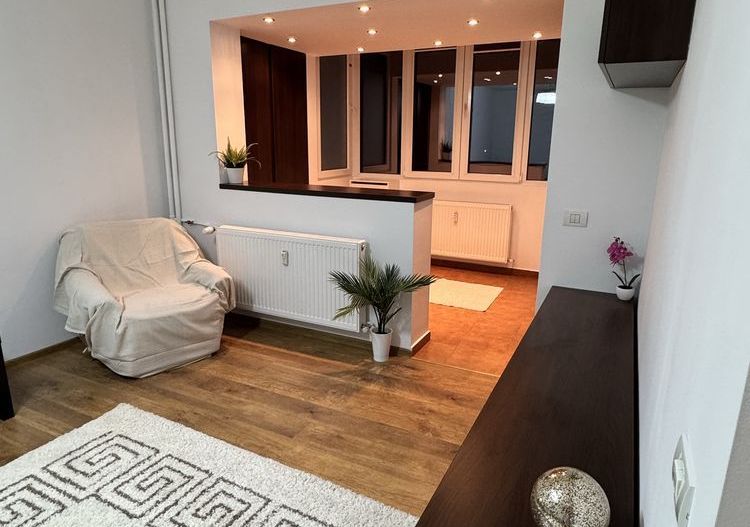 Apartament 2 camere, 200 m metrou Titan, parcare, balcon 8 mp - Poză 4