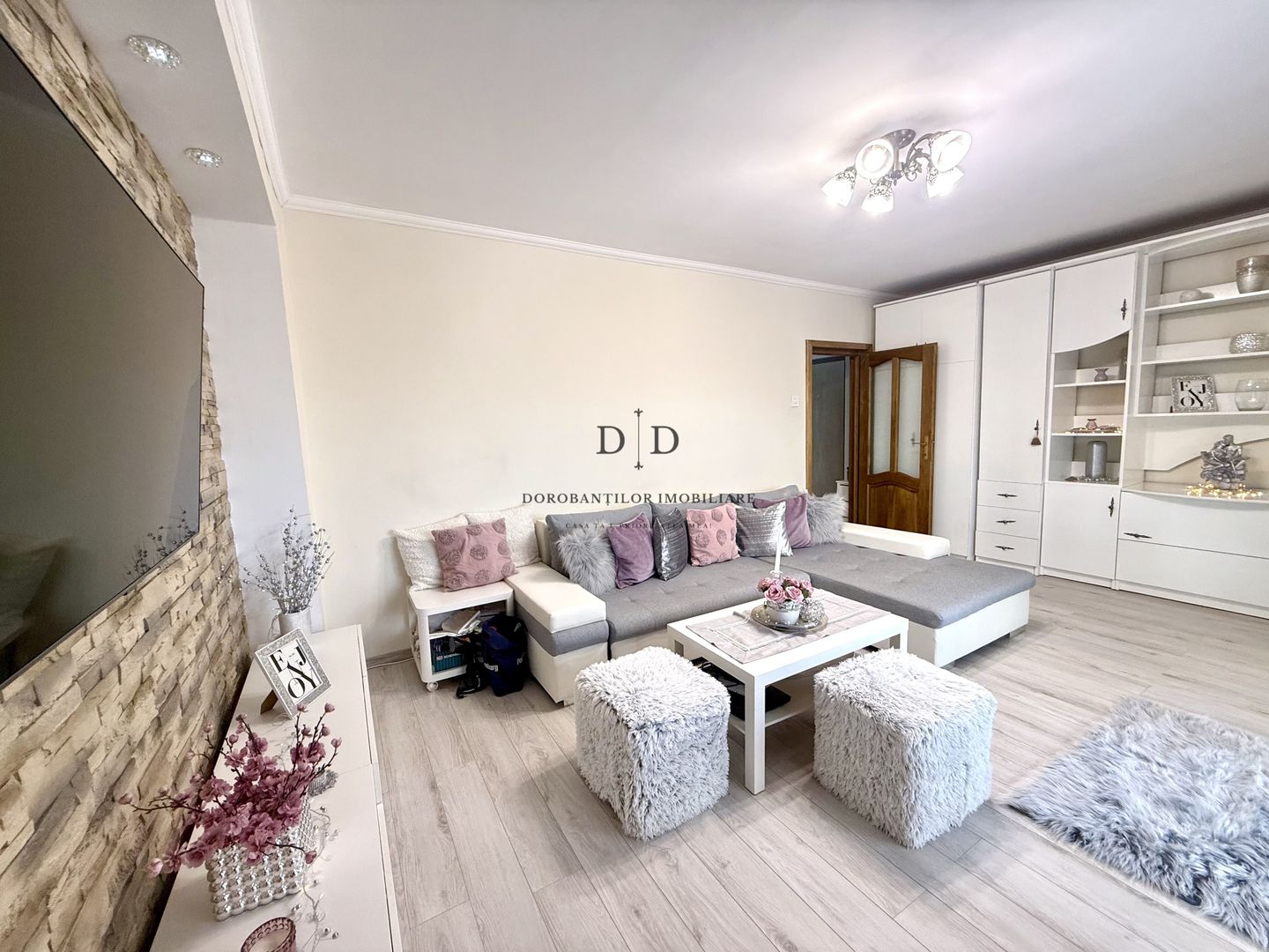 Apartament de vanzare 2 camere- etaj intermediar-Garaj- Zona Marasti - Poză 3