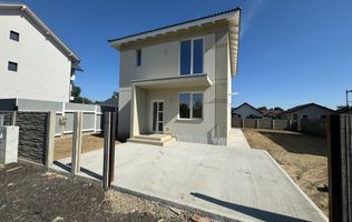 Casa Individuala in Mosnita Veche. Toate Utilitatile. Vatra satului.