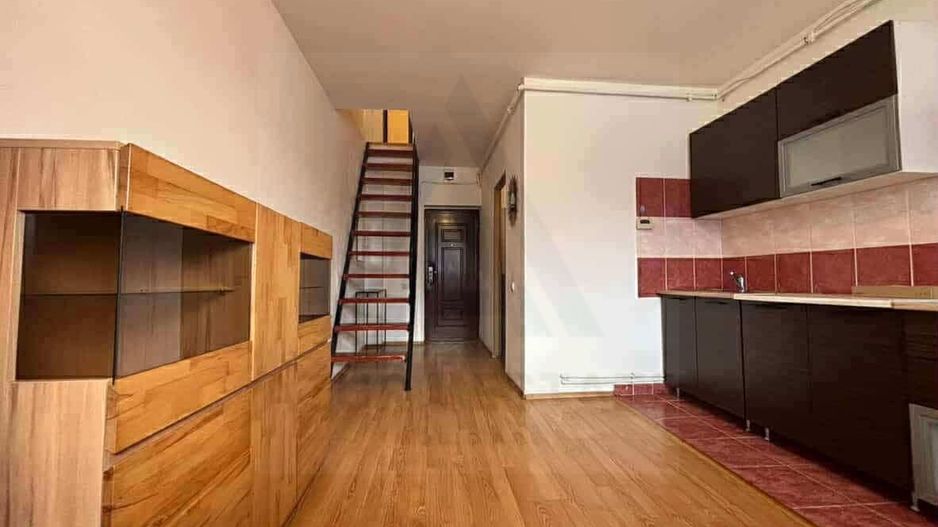Garsonieră 36 mp compartimentată pe 2 niveluri in zona Terezian - Poză 5