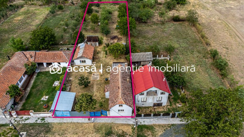 REZERVAT Casa din caramida cu teren generos in Felnac - Poză 1