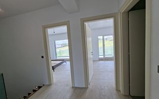 Casă moderna 229 mp utili garaj  piscina terasa balcon Cisnadioara - Poză 10