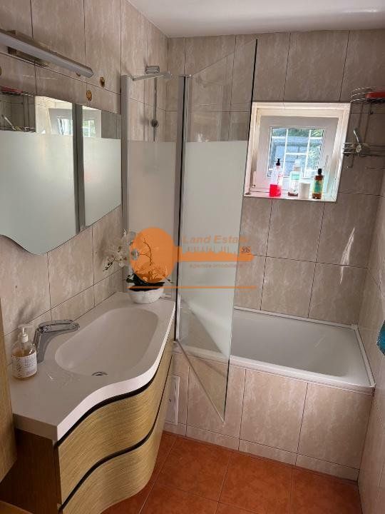 3 camere Brancoveanu ( centrala-loc parcare-2 bai- 5 minute metrou ) - Poză 10