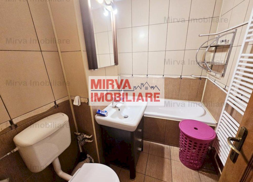Vanzare garsoniera cu terasa, mobilata si utilata, zona Cina - Poză 10