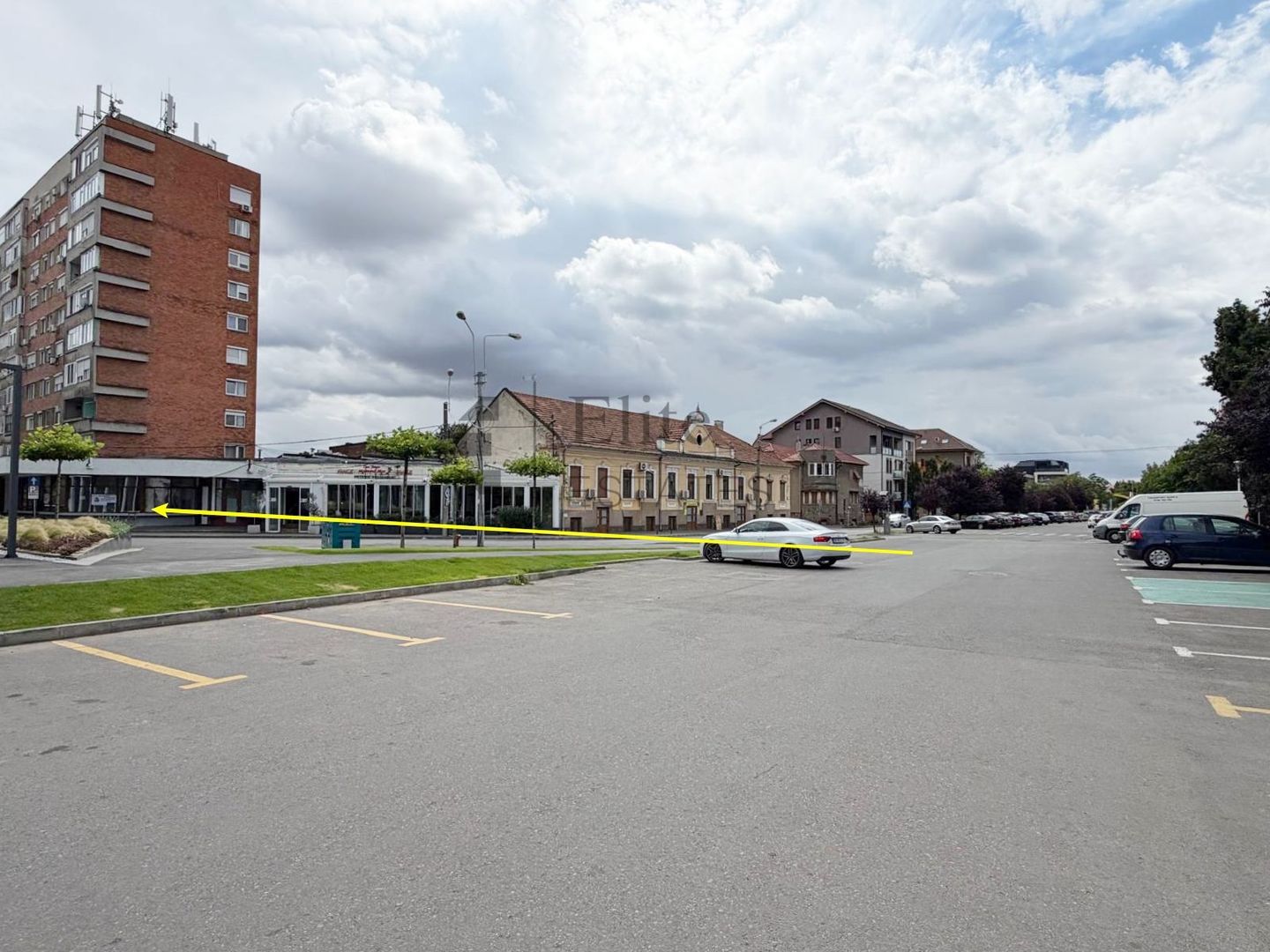 Spatiu comercial 268 mp Piata Cetatii | Vitrina mare | Parcare - Poză 8