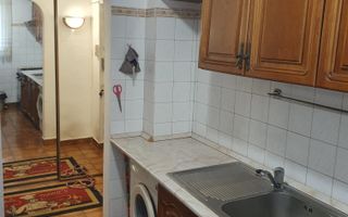 Vanzare un apartament de  2 camere in zona Obor, - Poză 4
