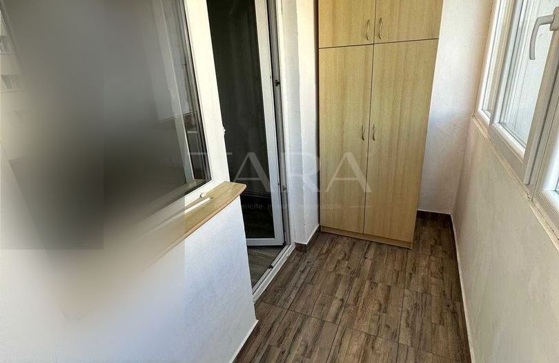 Apartament cu 3 camere decomandate, 62 mp + balcon închis, zona Penny. - Poză 2
