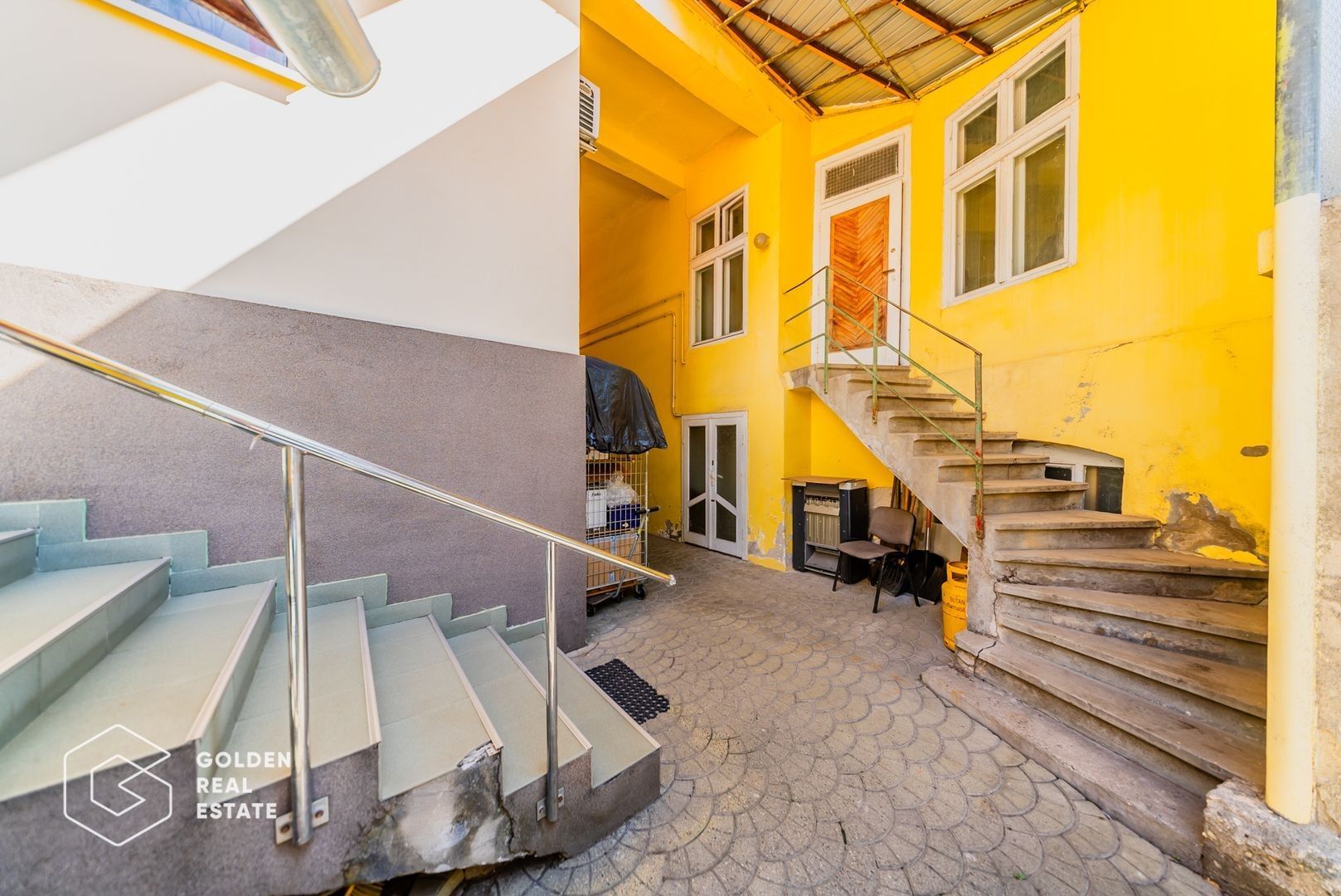 Casa individula cu 5 camere, zona central - Poză 24