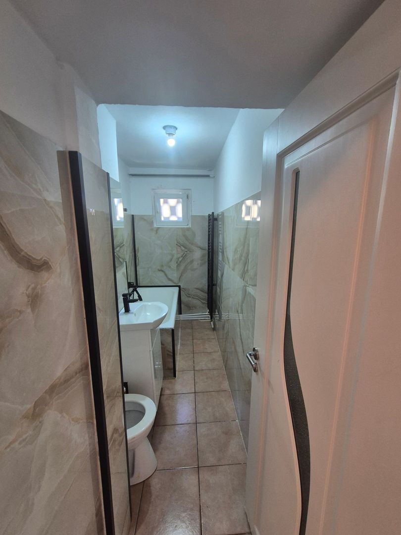 Închiriez apartament 1 camera etajul.1 - Poză 6