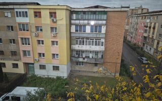 Inchiriez Ap. 2 cam.,semidec, etaj 4 acoperit,C.T, necesita investitii - Poză 8
