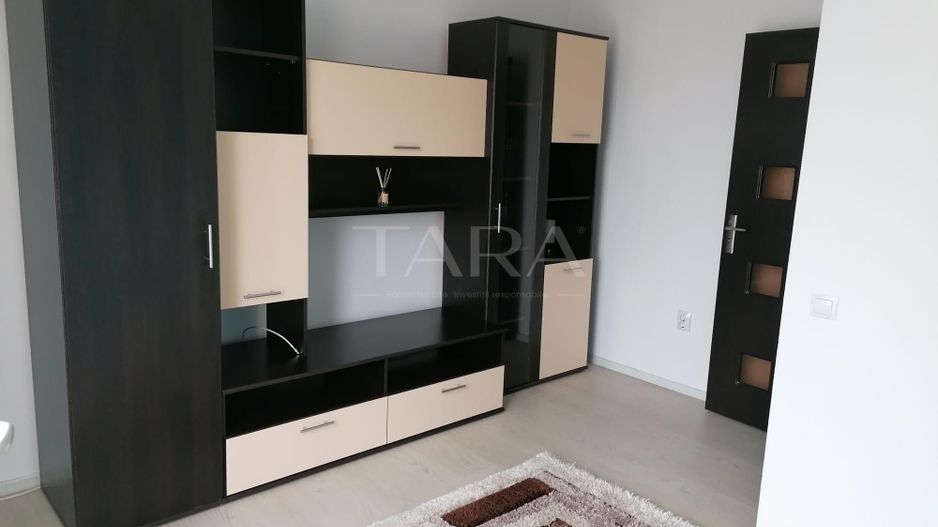 Apartament 3 Camere, central Zona Eroilor, Mobilat și Utilat. - Poză 4