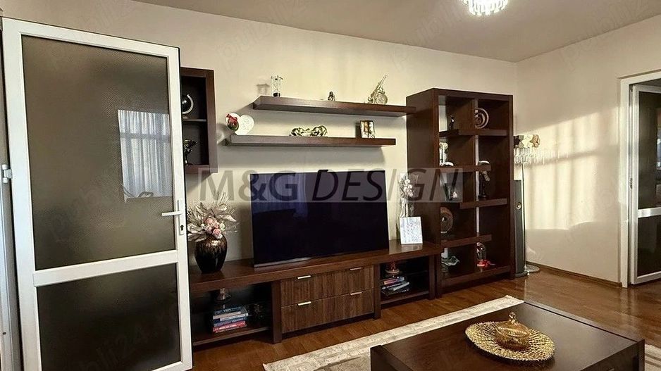 Apartament 2 camere etaj 4 cu lift Sagului - Poză 2