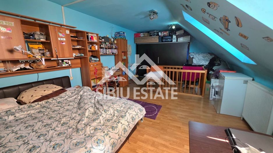Apartament la mansarda Vasile Aaron - Poză 5