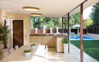 Casa de lux cu piscina, 5 camere, Borhanci – inchiriere - Poză 3