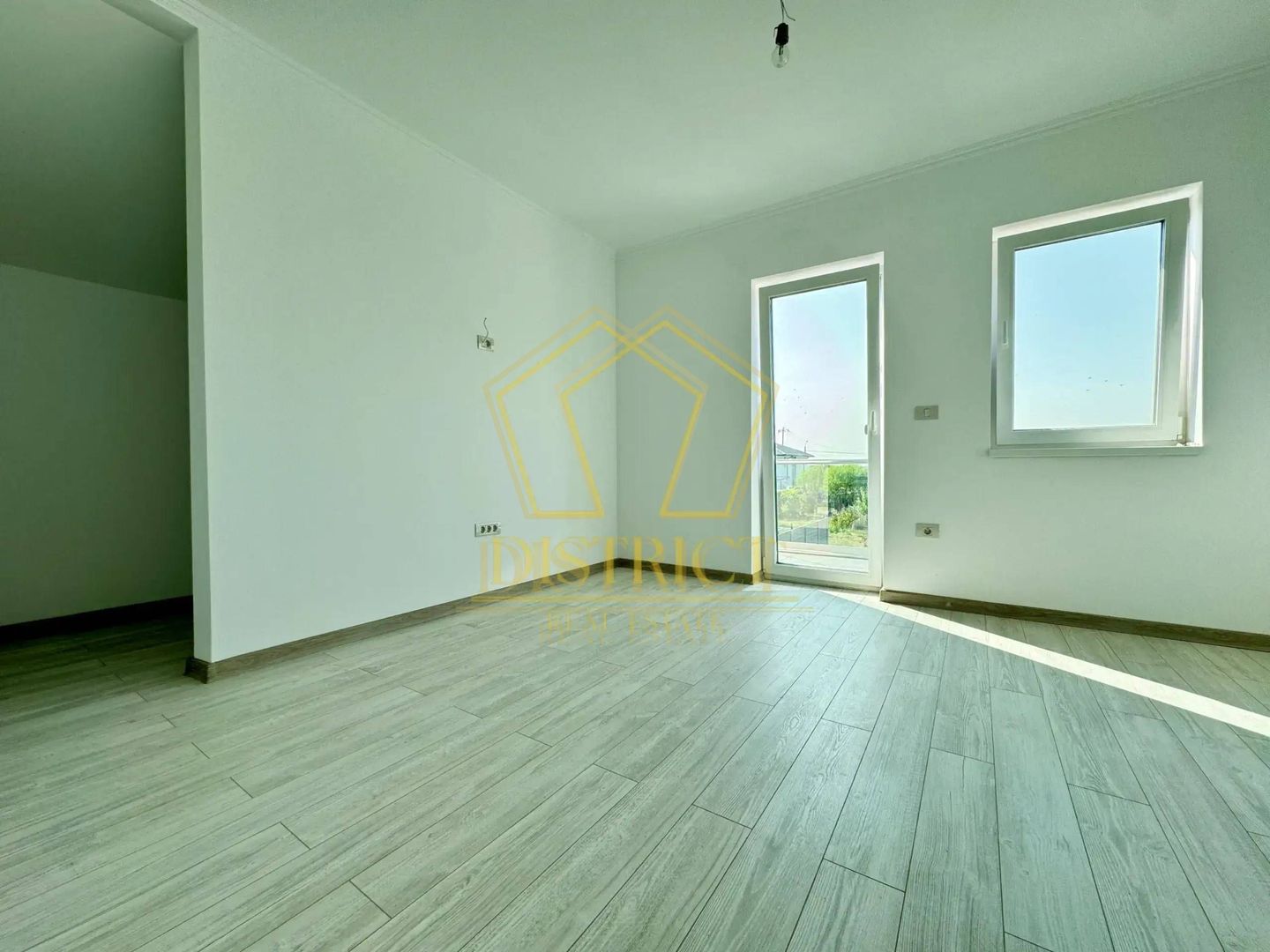 Duplex cu 5 camere, perete dublu | Becicherecul Mic | COMISION 0% - Poză 6