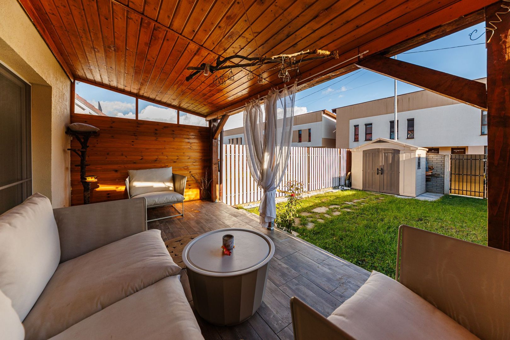 Casă primitoare și cochetă în Dumbrăvița – langa pădure și lac | Com 0 - Poză 3