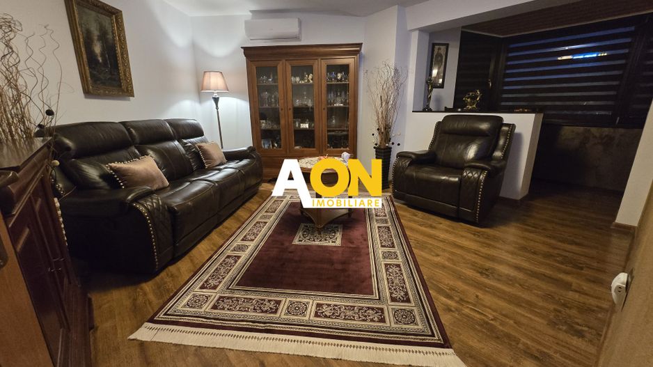 Apartament 2 Camere M-uri, Vedere spre Catedrala, Complet Renovat - Poză 2