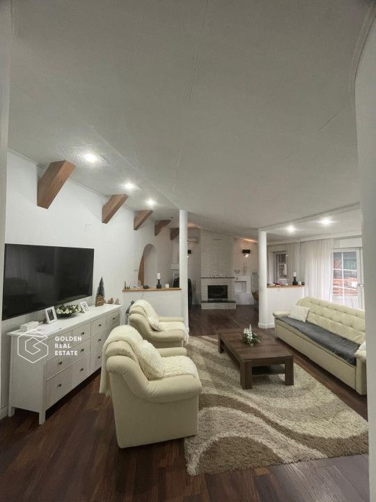 Proprietate ultracentrala, compusa din 2 apartamente - Poză 2