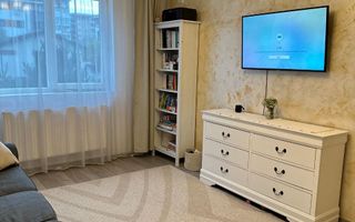 Vânzare, apartament cu 3 camere în zona Militari Residence - Poză 1