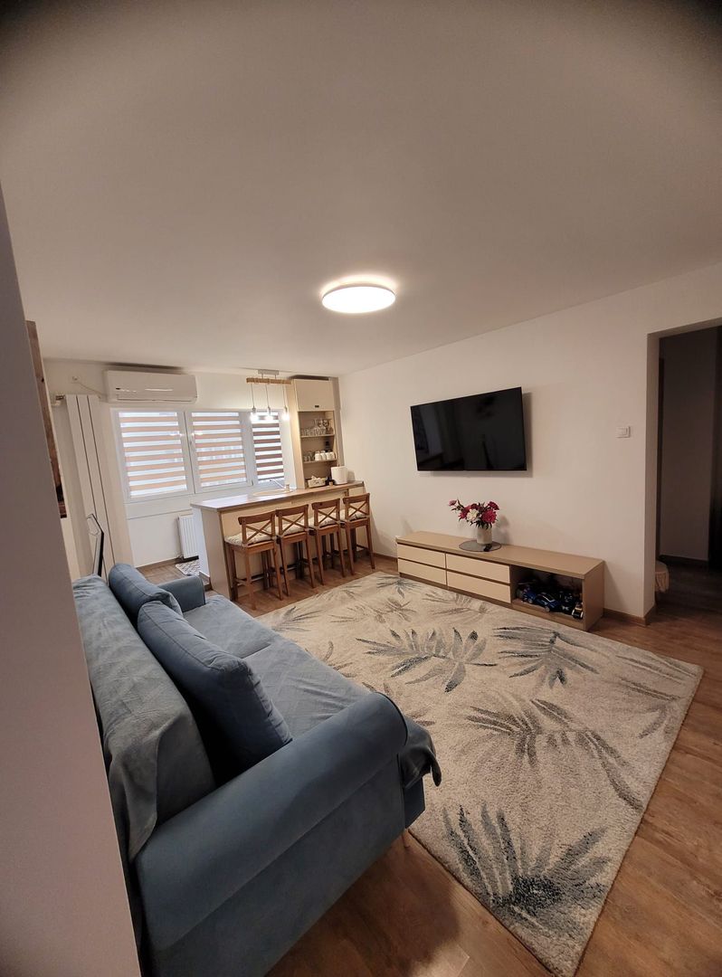 Apartament 2 camere complet renovat,piata Veteranilor,bloc1981 - Poză 2