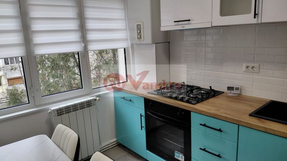 Vanzare - apartament cu 3 camere, Micro 16, renovat, mobilat nou - Poză 16
