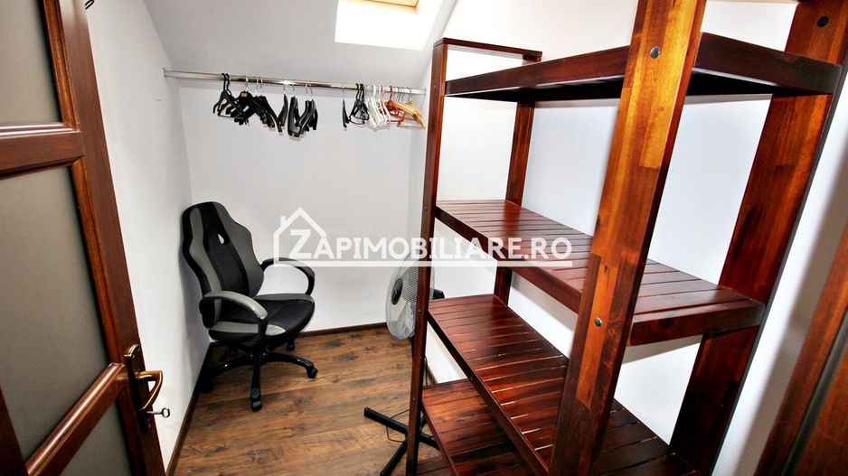 Casa 3 camere, 2 bai,1 garaj,teren 360 mp.zona Dambu Pietros - Poză 12