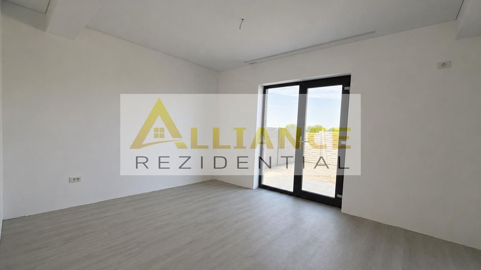 Vila str Miorita-4 camere-3 bai-2 dressinguri-beci - Poză 2
